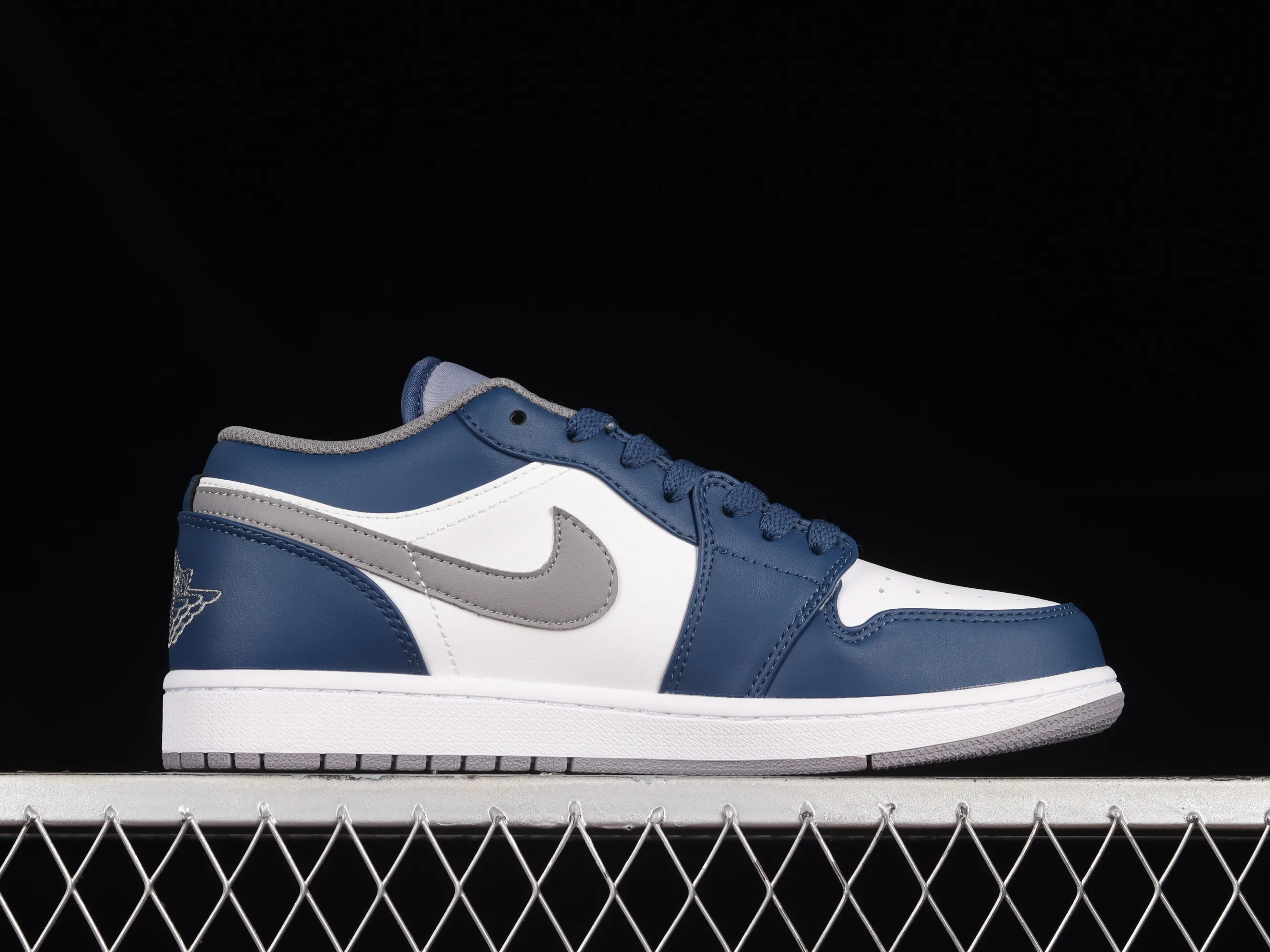 All categories Air Jordan Jordan series basketball shoes Air Jordan 1 Low Z version Air Jordan 1 Low "French Blue" AJ1 Joe 1 white blue cultural low-top casual sneakers 553558-412